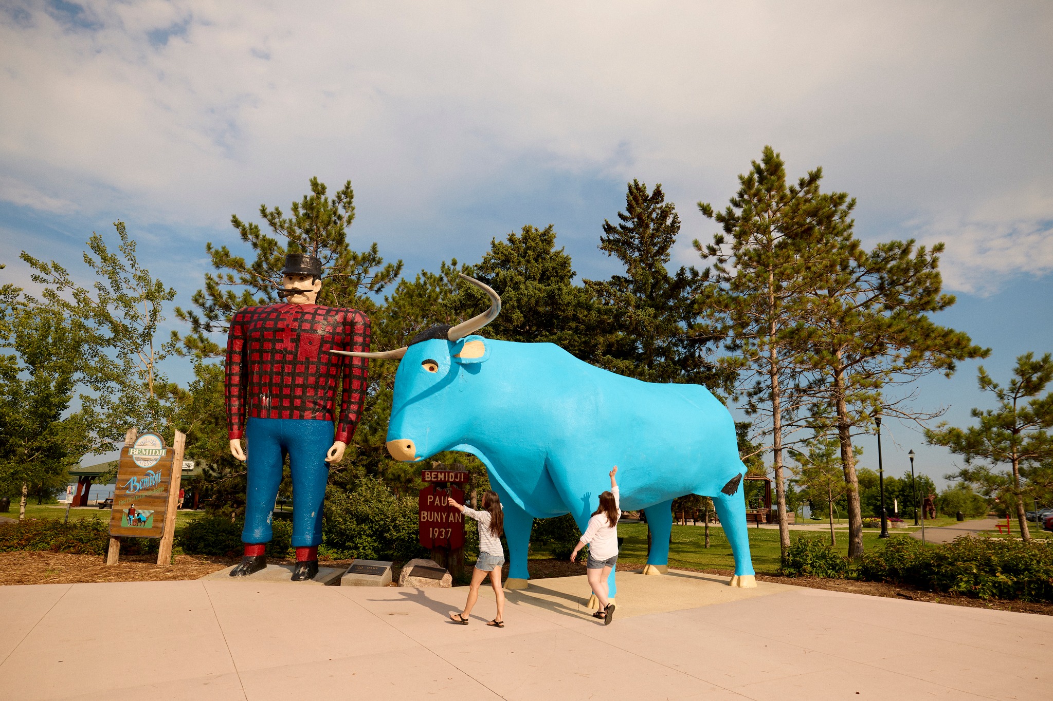Explore Minnesota