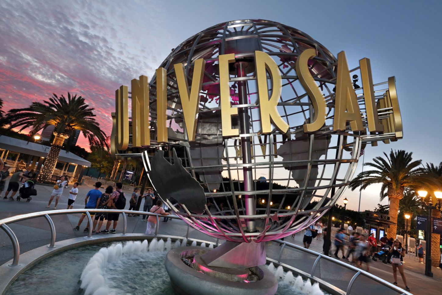 Universal Destinations and Experiences